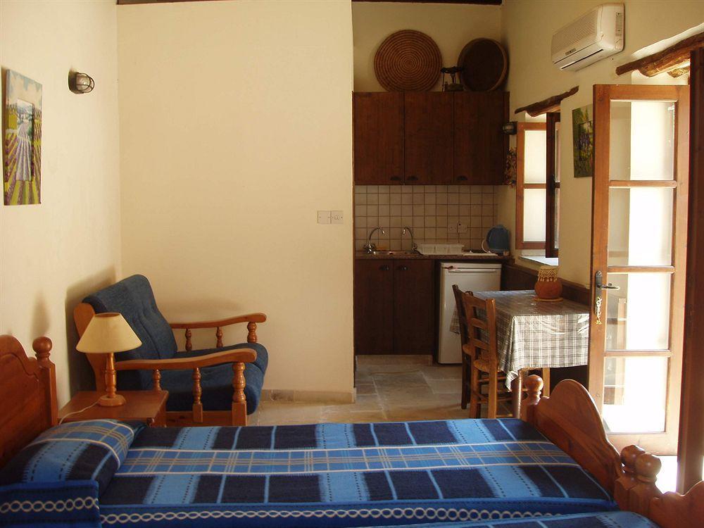 Niovi House Appartement Tokhni Buitenkant foto